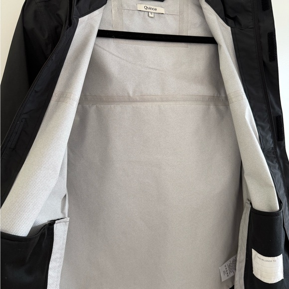 Quince Black Water Proof Hooded Rain Jacket - Size 12. Boys or Unisex - Picture 4 of 7